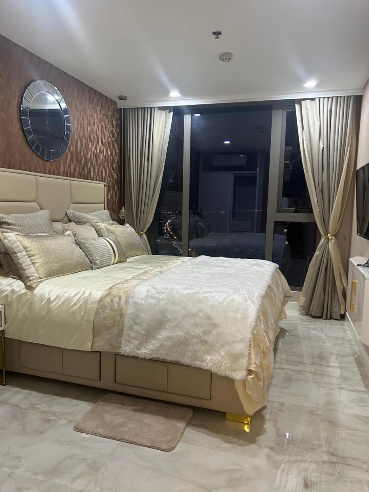 Copacabana Beach Jomtien 科帕卡巴纳海乔木提安海滩毗邻乔木提安夜市 Bagian luar foto