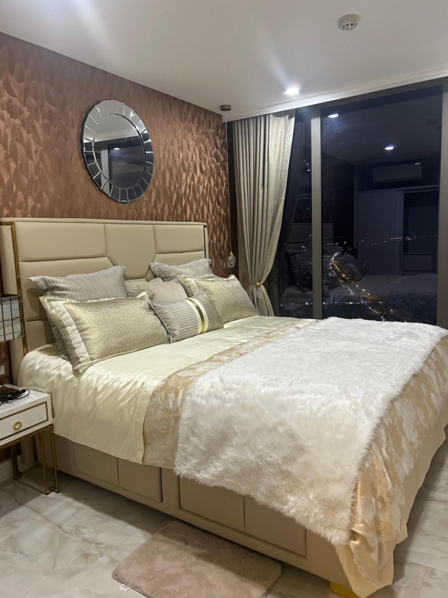 Copacabana Beach Jomtien 科帕卡巴纳海乔木提安海滩毗邻乔木提安夜市 Bagian luar foto